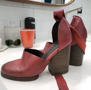 Free People wrap shoes size 7